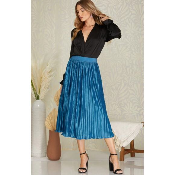 She + Sky Dresses & Skirts - Teal Satin Pleated Midi Skirt Elastic Waist Skirt